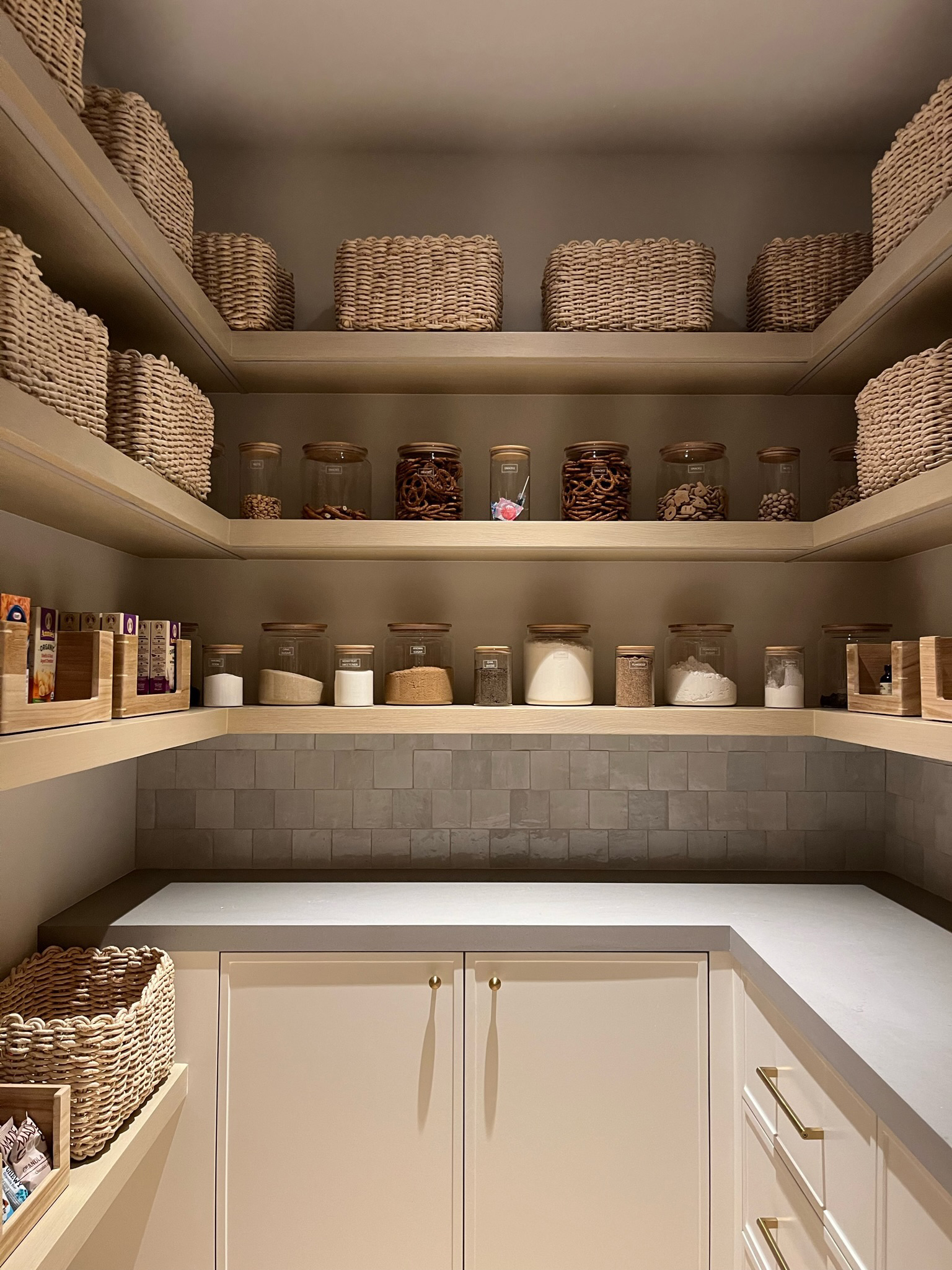 6 Tips for Organizing Your Walk-in Pantry – Sunset Magazine