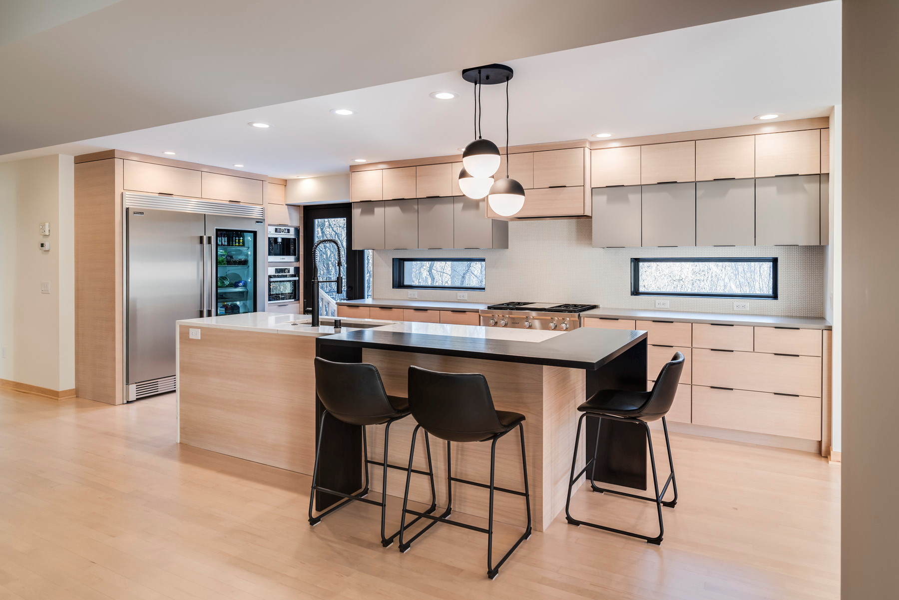 75 Kitchen with Light Wood Cabinets Ideas You'll Love - April, 2026 | Houzz