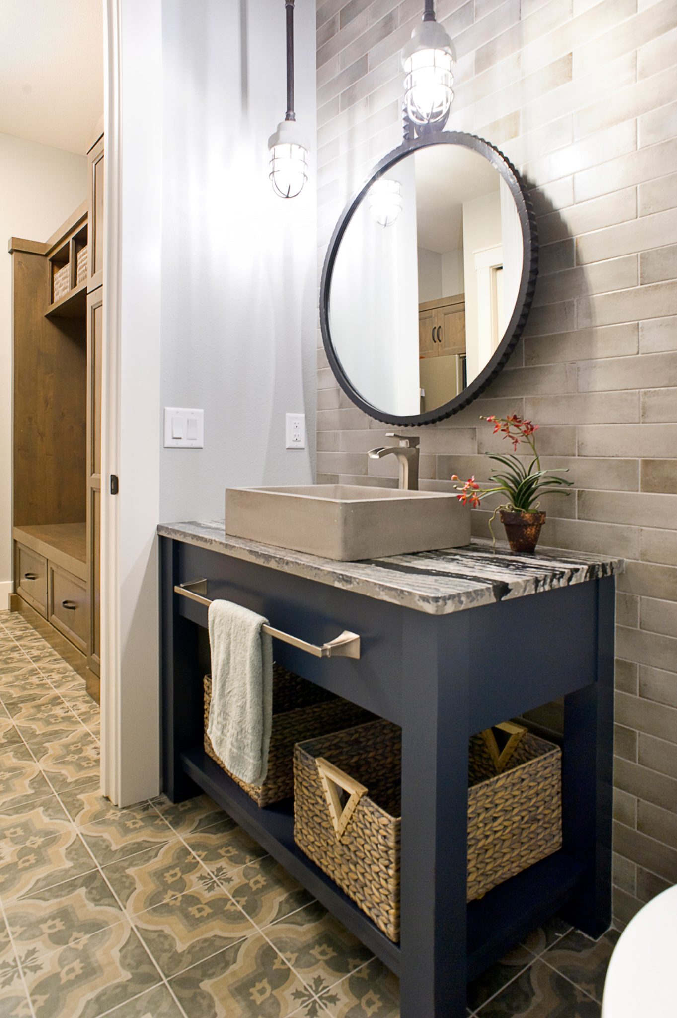 75 Powder Room with Blue Cabinets Ideas You'll Love - May, 2026 | Houzz