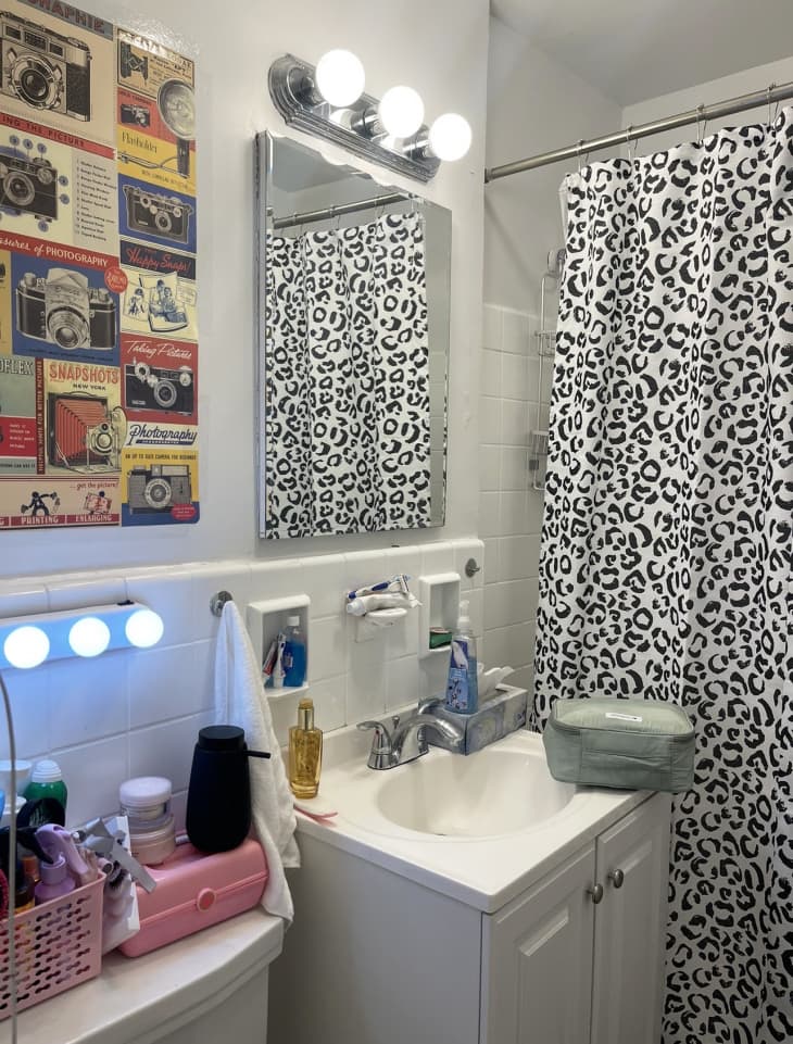 8 Smart Tips to Make Your Dorm Bathroom Cute & Functional | Dorm Therapy