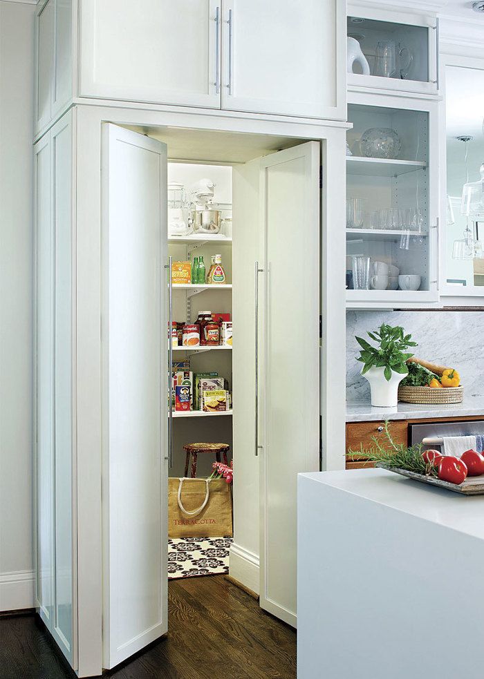 A Pantry That Blends into the Cabinetry - Fine Homebuilding