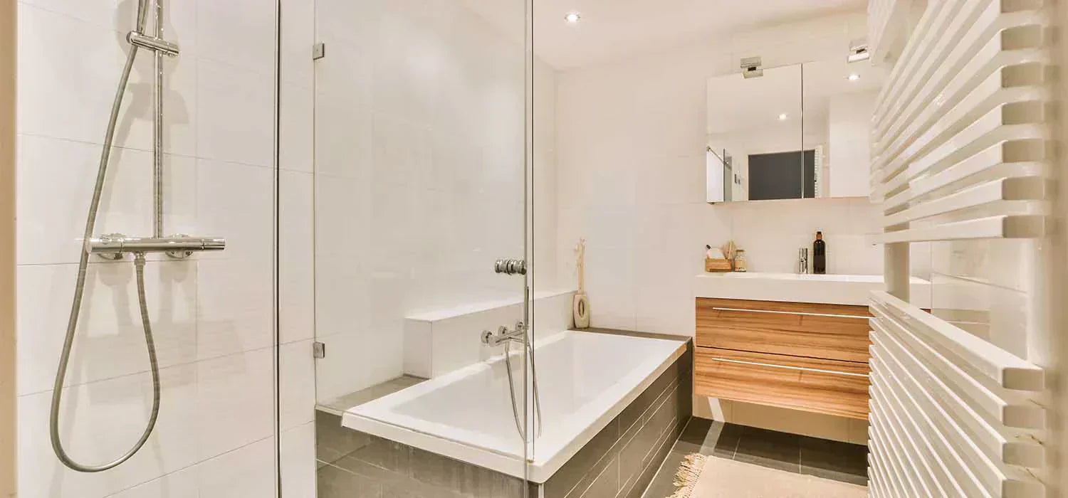 Bathtub Inside a Walk-In Shower: A Luxurious and Practical Design – Tapron