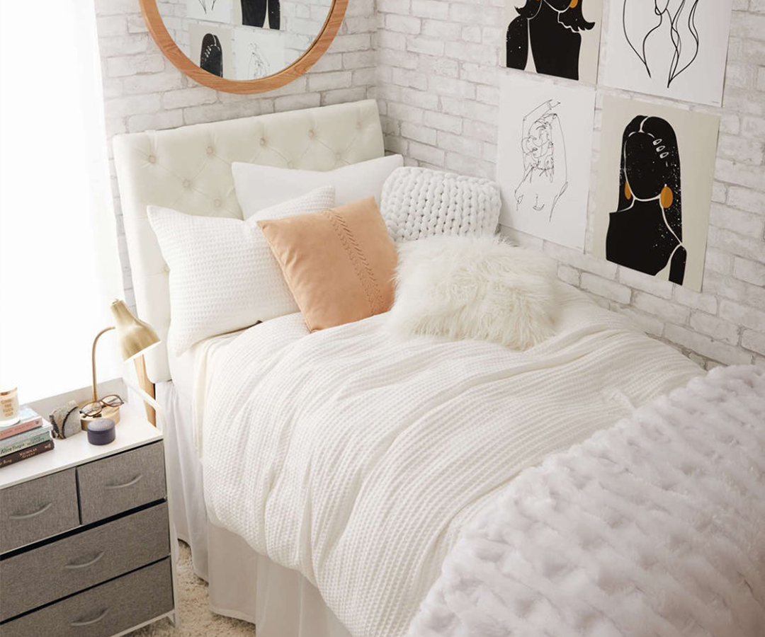 Beautiful Dorm Rooms That Make Us Miss School | The Everygirl
