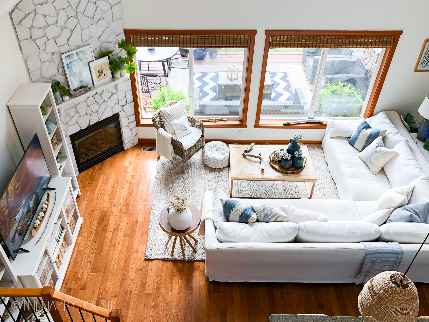 Coastal Farmhouse Blue & Neutral Fall Decor (and the cabin makeover reveal!) | The Happy Housie