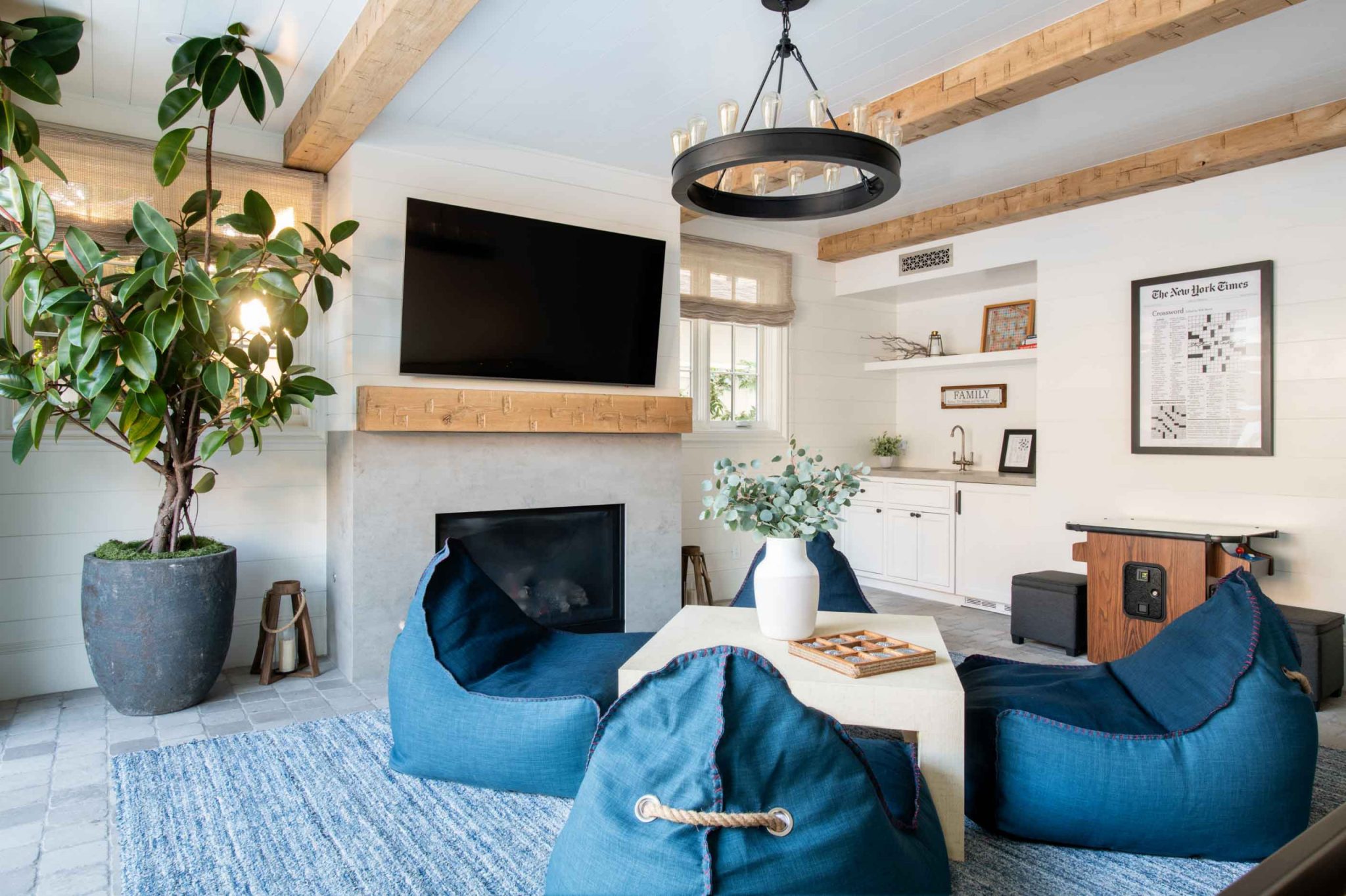 Coastal Farmhouse - Photos & Ideas | Houzz