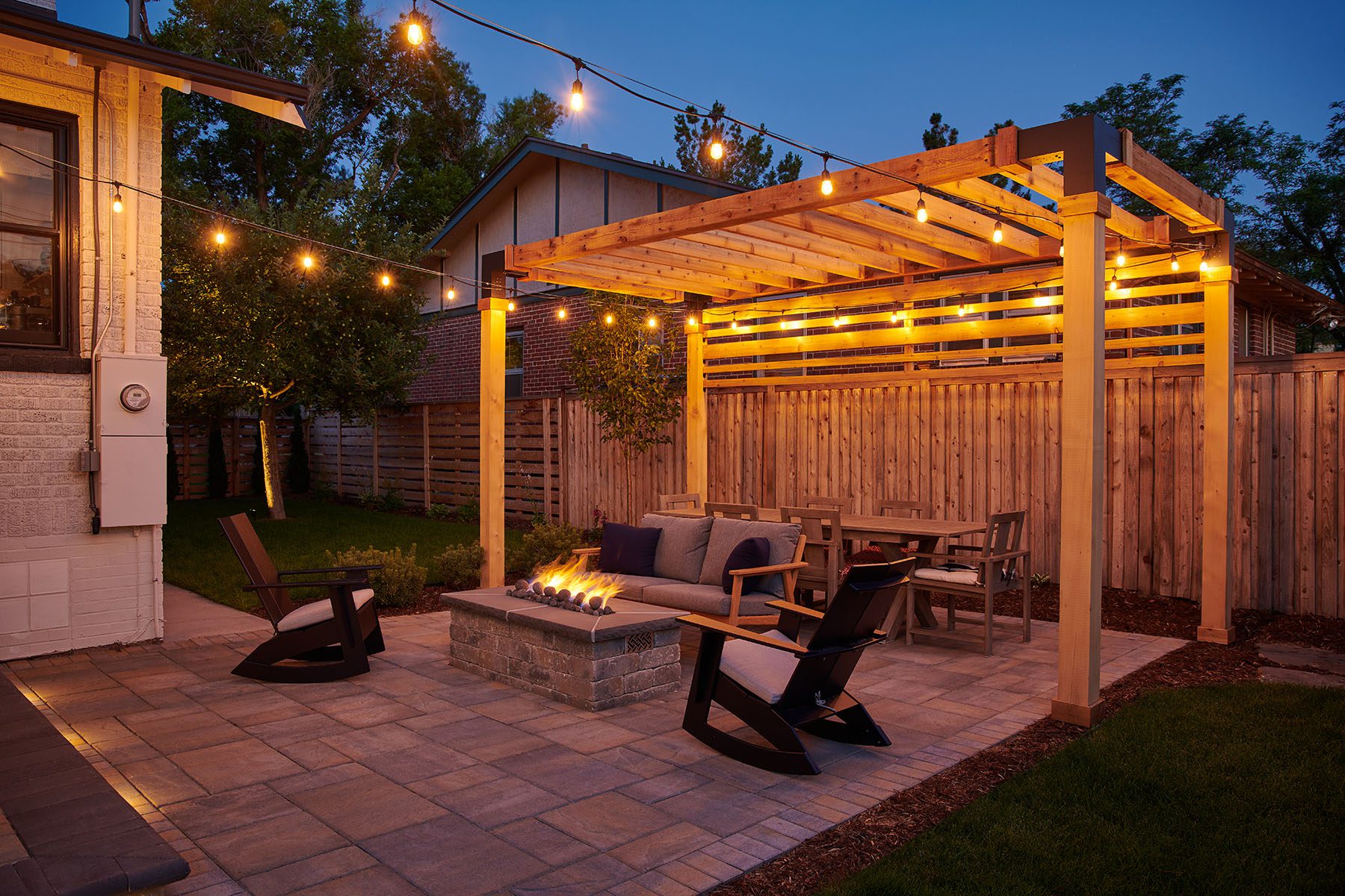 Creating a Shaded Outdoor Dining Space With a Pergola in Highlands Ranch and Cherry Hills Village, CO