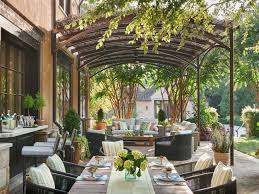 Enchanting Al Fresco Outdoor Entertaining Spot | HGTV