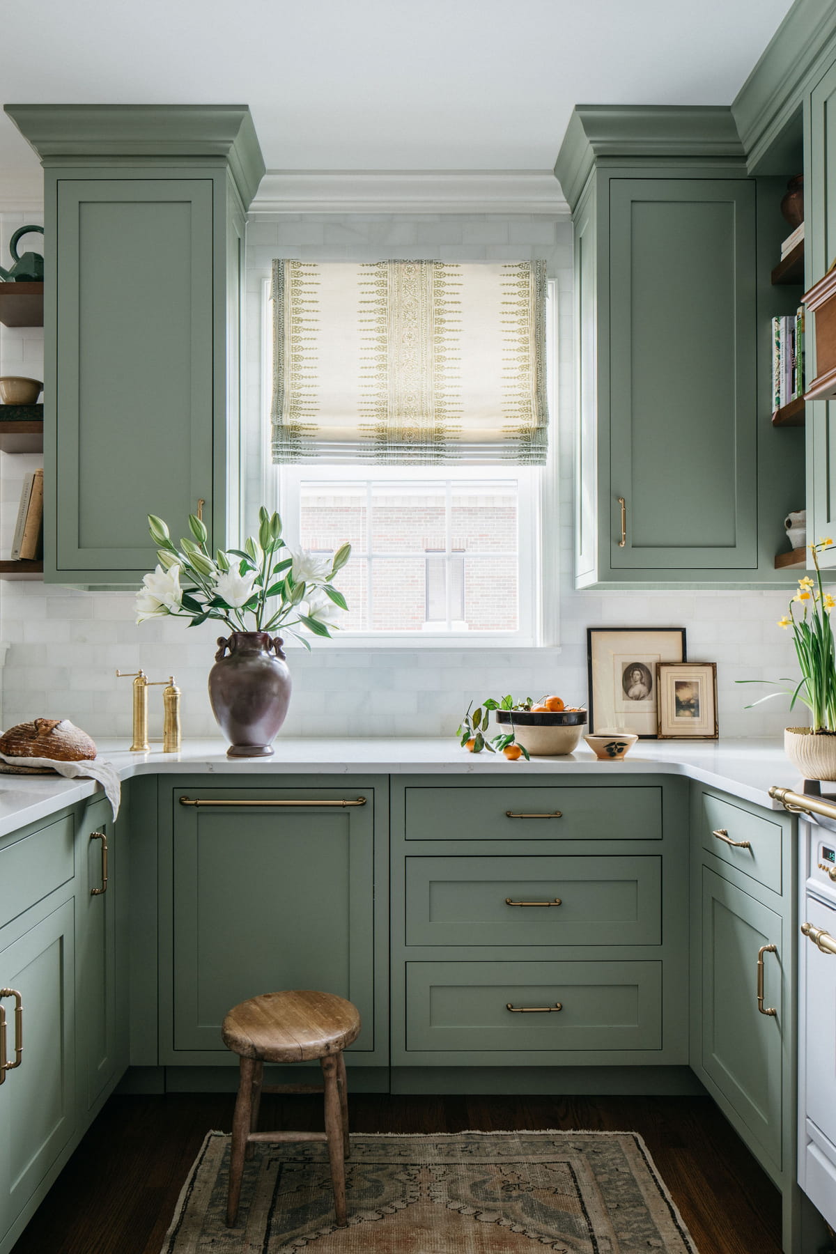 How to Craft an Elegant Sage Green Kitchen Design