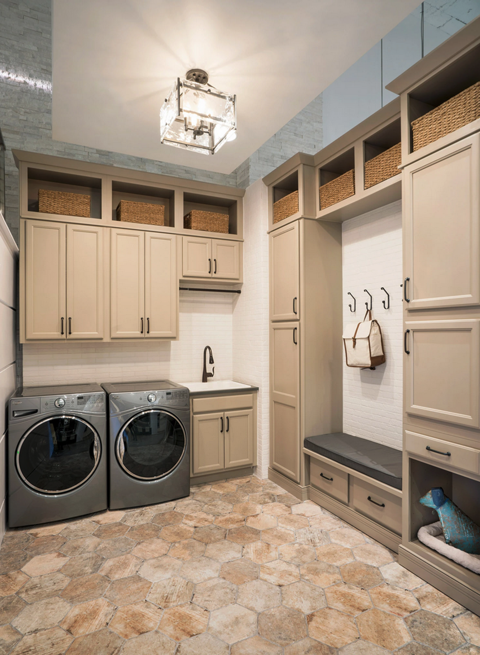 How To Incorporate The Latest Laundry Room Trends In Your Home