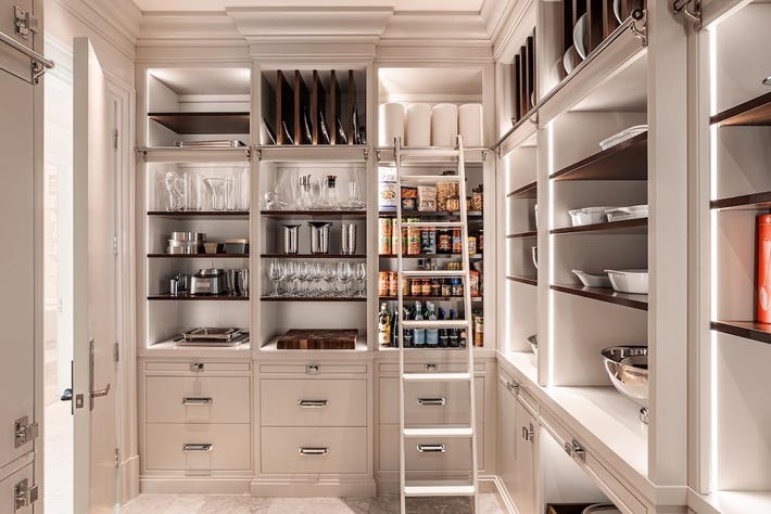 Kitchen Pantry Cabinets—What Top Designers Always Get Right