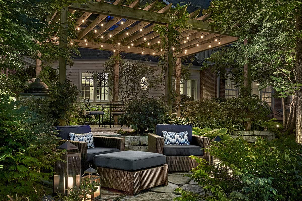 Lake Forest Outdoor Kitchen and Dining - Van Zelst
