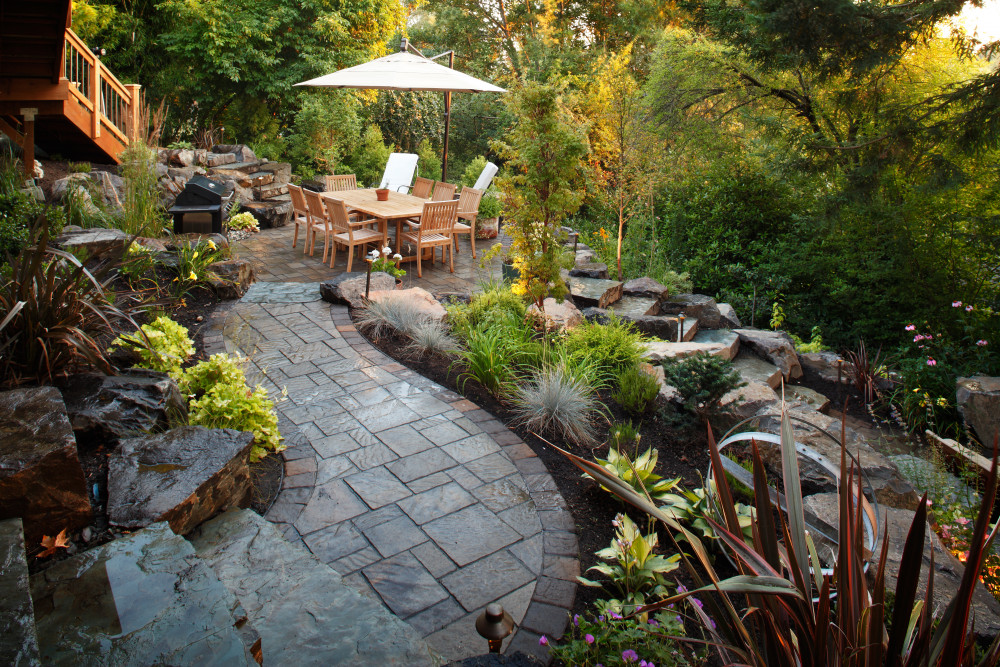 Landscape Designs for a Sloped Yard