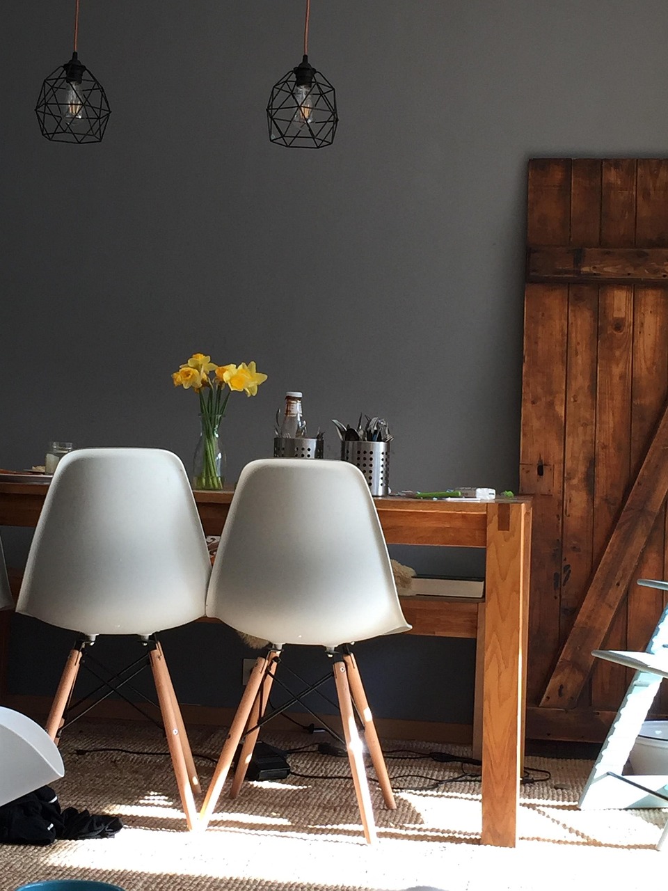 living room, chair, lamp, table, flower, gray, wood vintage, home, modern, room, contemporary, furniture, floor, design, style, architecture, comfortable, inner space, chairs, seat, lifestyle, inside,