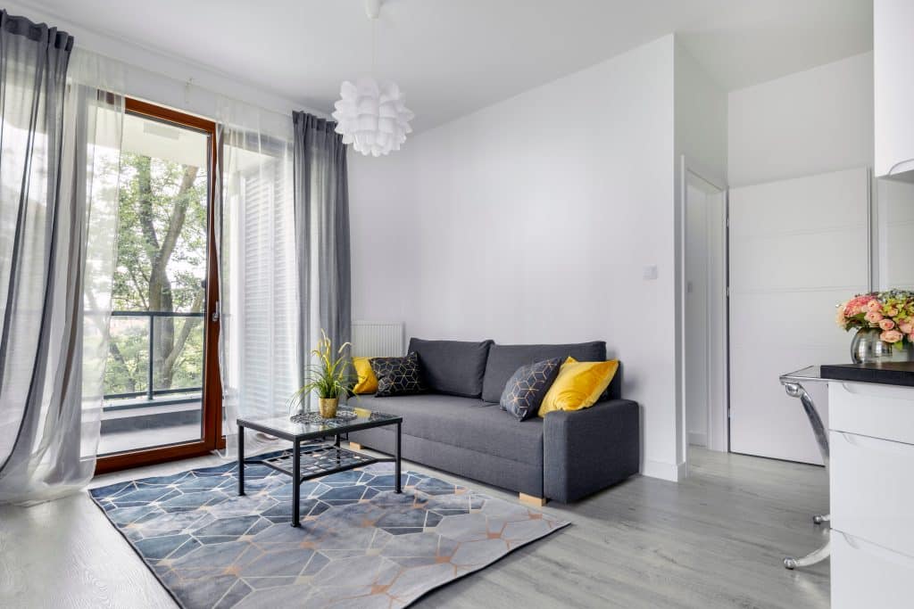 Living Room Ideas in Small Apartment Settings: 10 Simple Tips