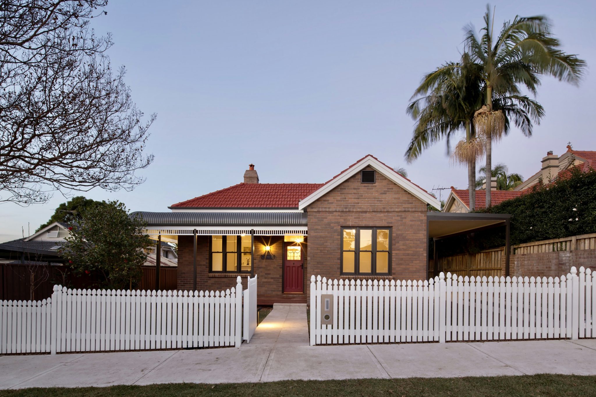 Newly built & renovated house in Chatswood by BIC construction pty ltd
