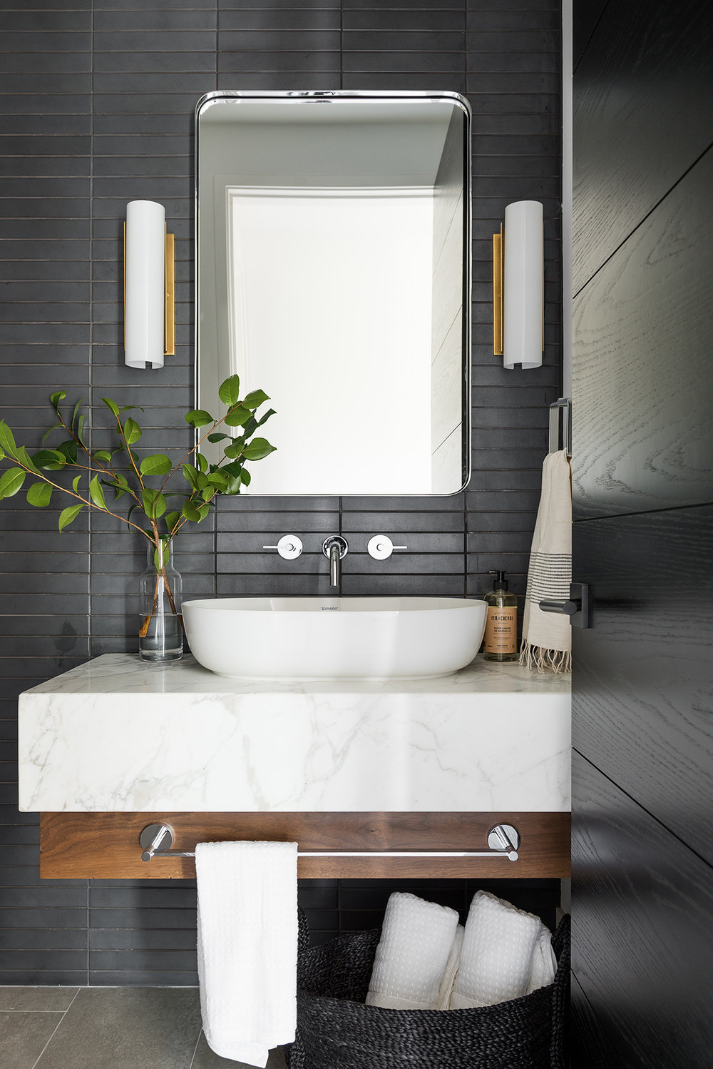 Stylish And Modern Half Bath Ideas For Your Home - Inspiration For Moms