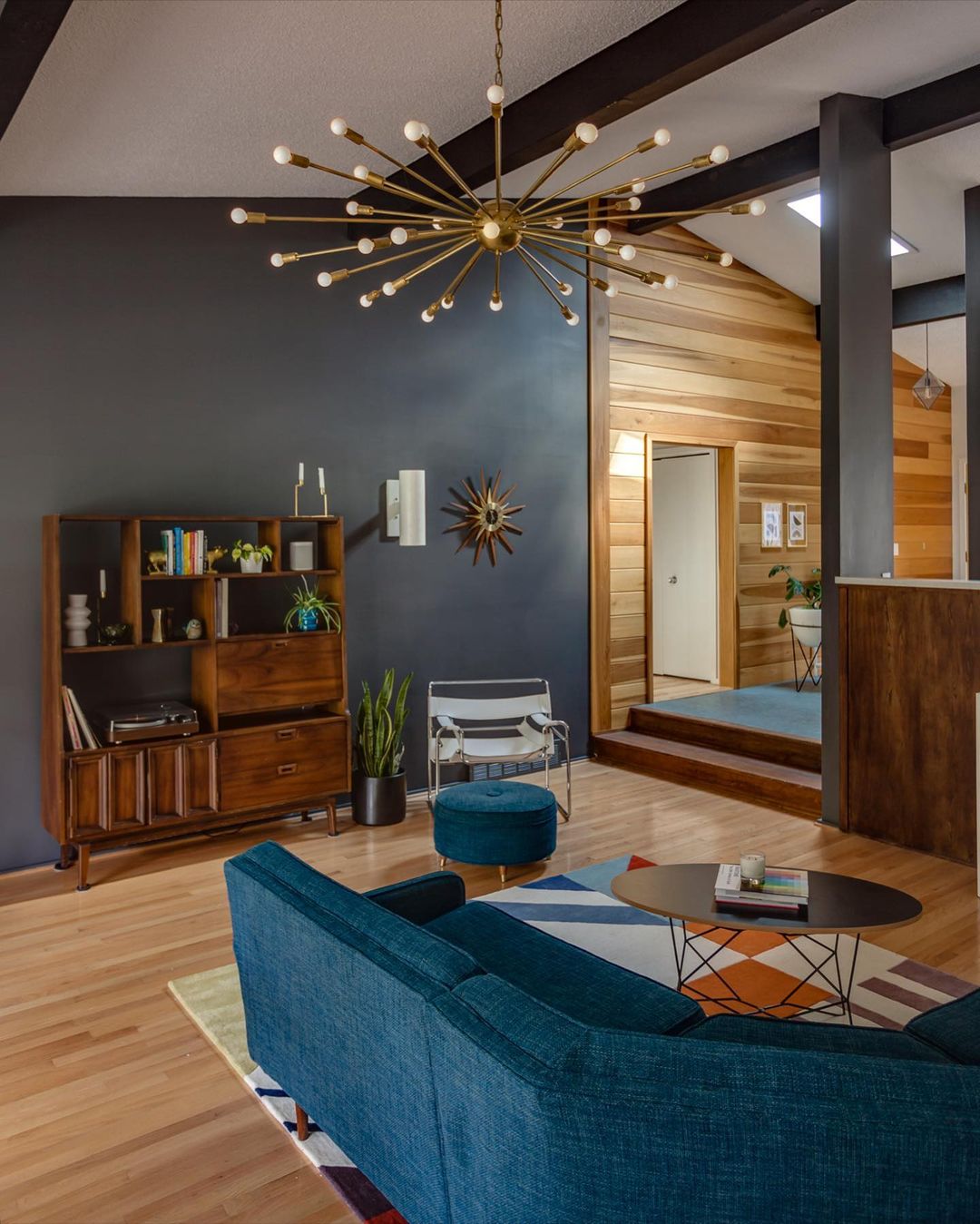 Stylish Mid-Century Modern Living Room Ideas From Instagram