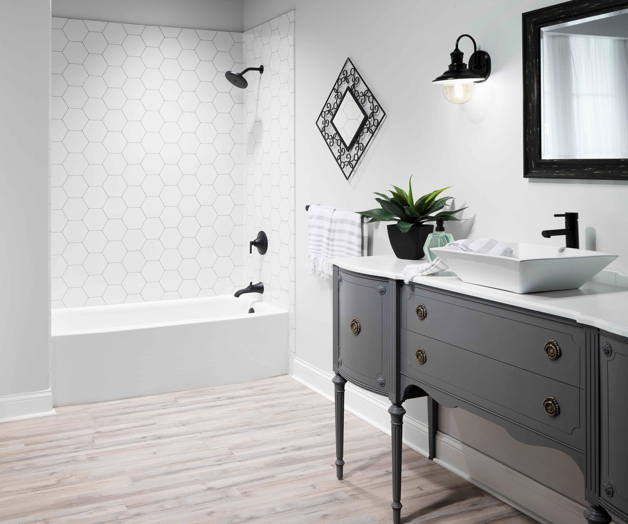 Tub-Shower Combo for Small Bathrooms | Improveit