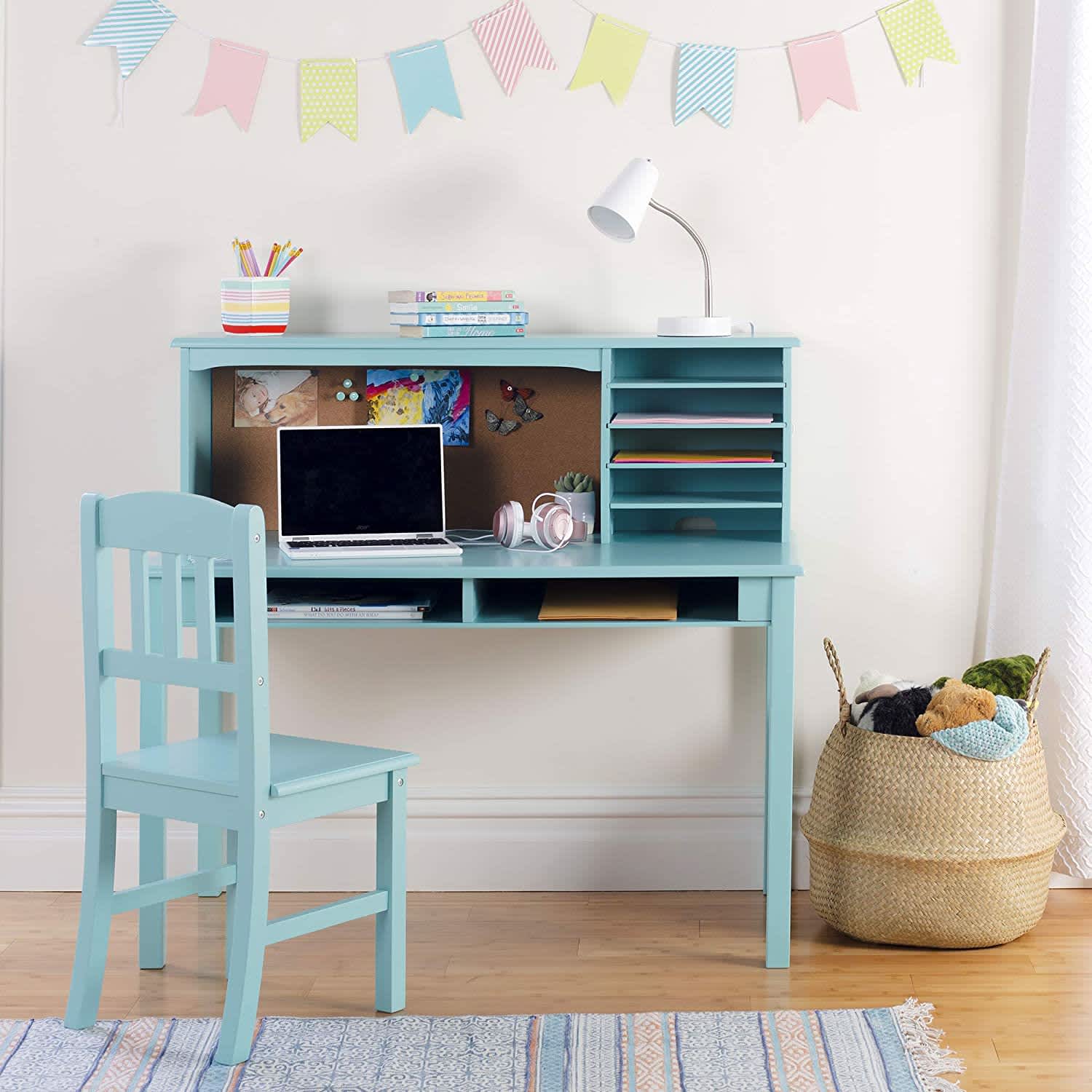 10 Cute Kids Desks From Ikea, Wayfair, Amazon & More | Apartment Therapy