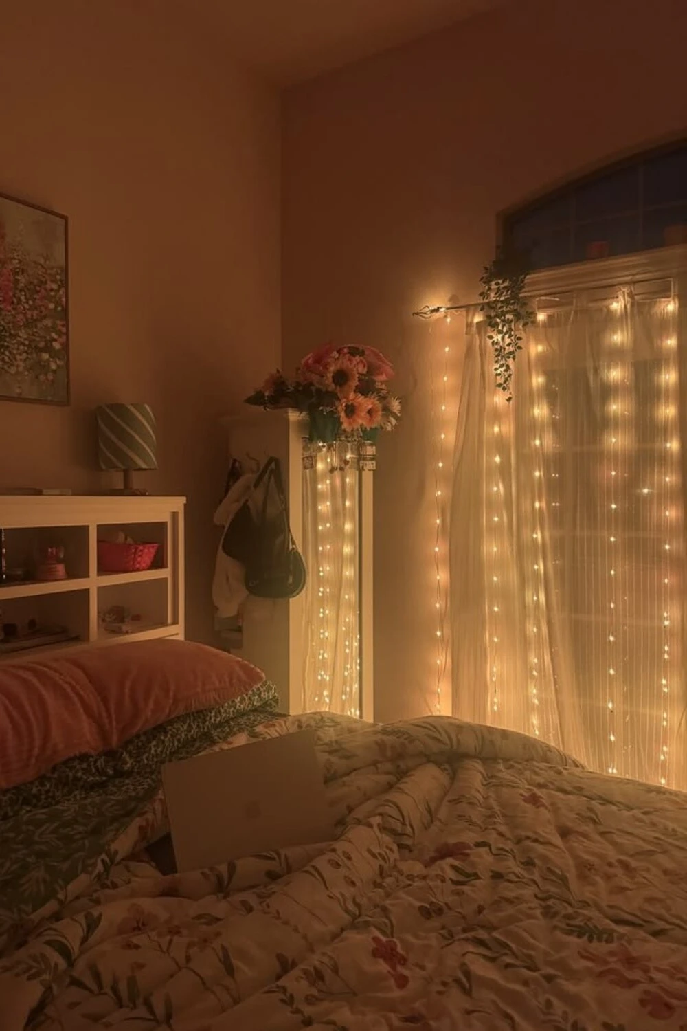 15 Bedroom Decor Ideas With Fairy Lights for a Dreamy Space