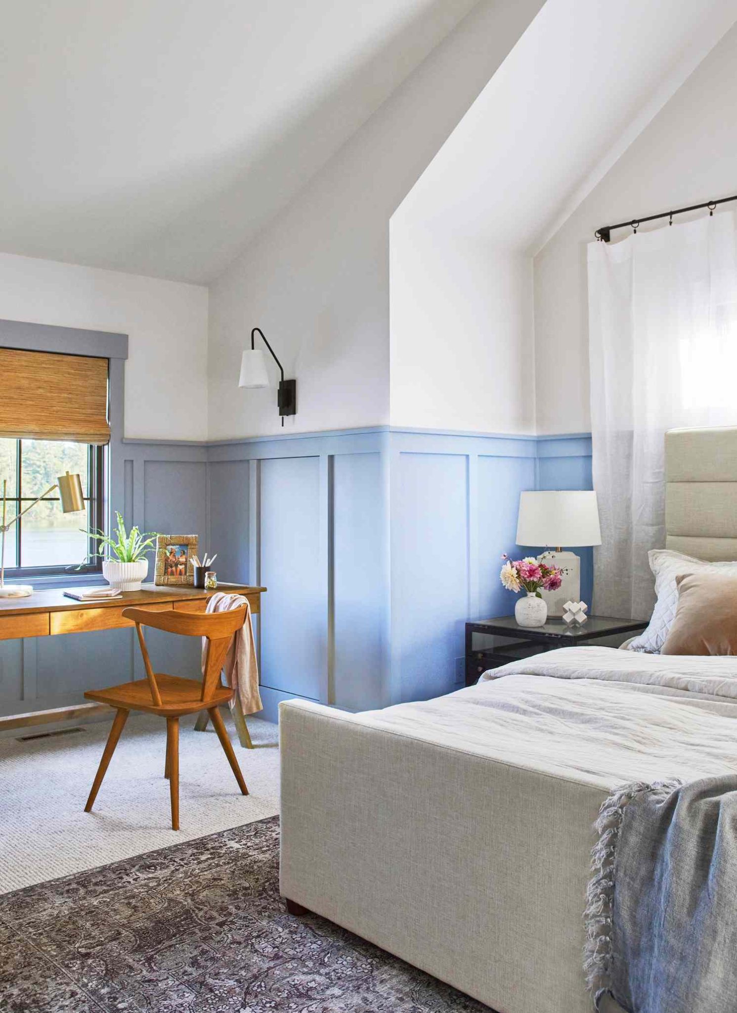 24 Attic Bedroom Ideas for a Cozy Escape