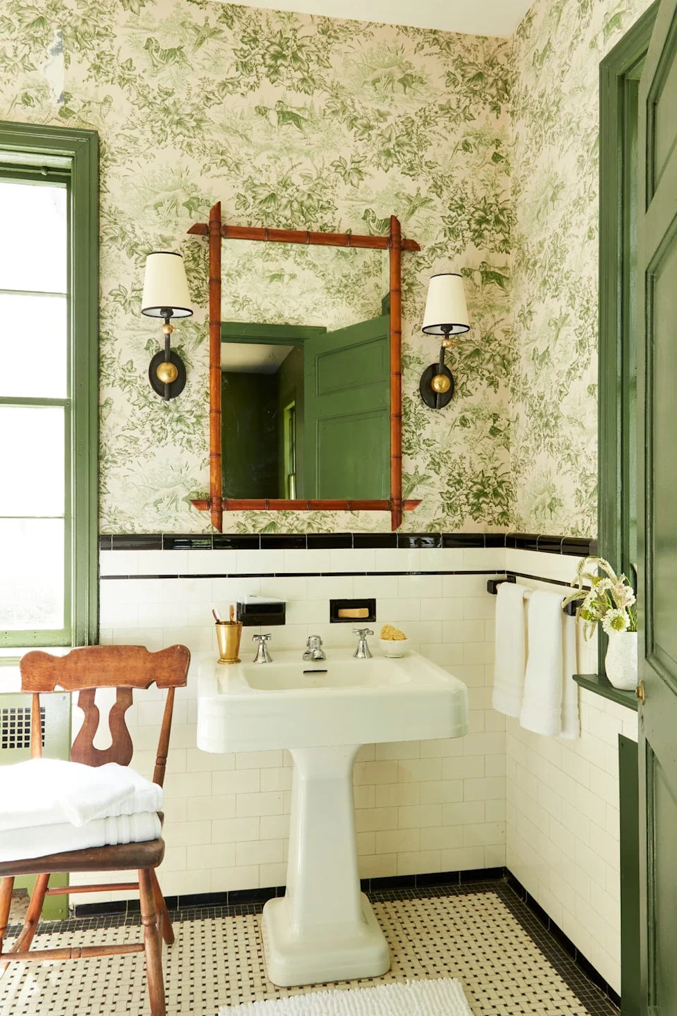 35 Half Bathroom Ideas That'll Make You Want To Give Up the En Suite - AOL