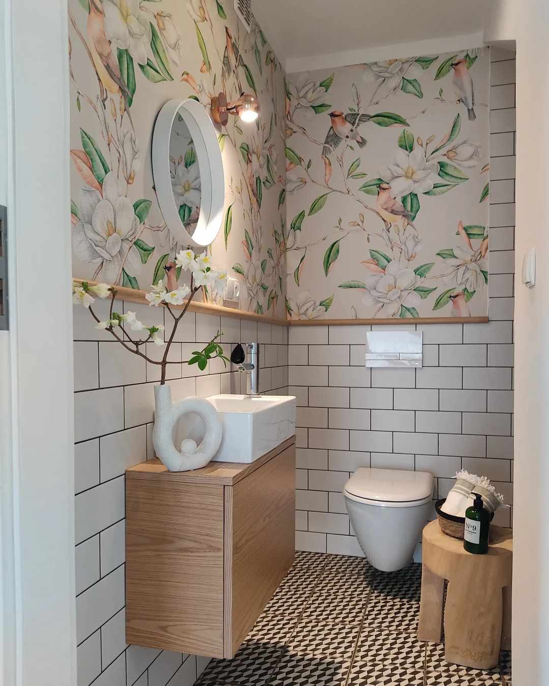 54 Guest Bathroom Ideas to Warmly Welcome Anyone