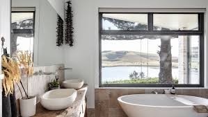 8 Chic Coastal Bathroom Ideas for the Australian Home