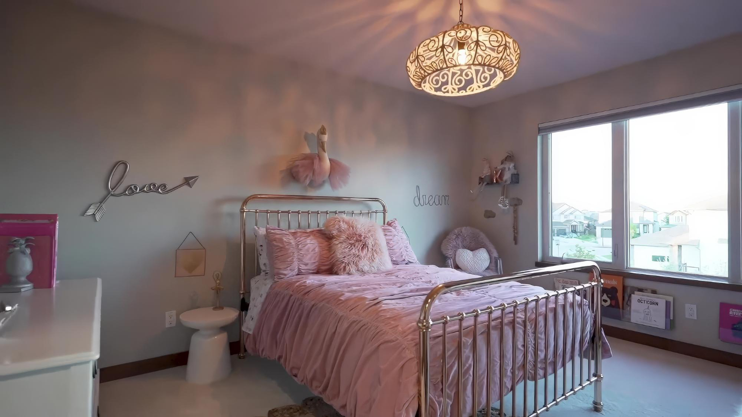 A Guide to Beautiful and Functional Kids' Bedroom Design in 2026 - RED