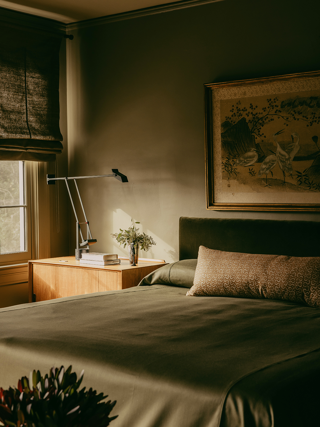 Accent Walls Have Met Their Match in These Monochrome Bedrooms