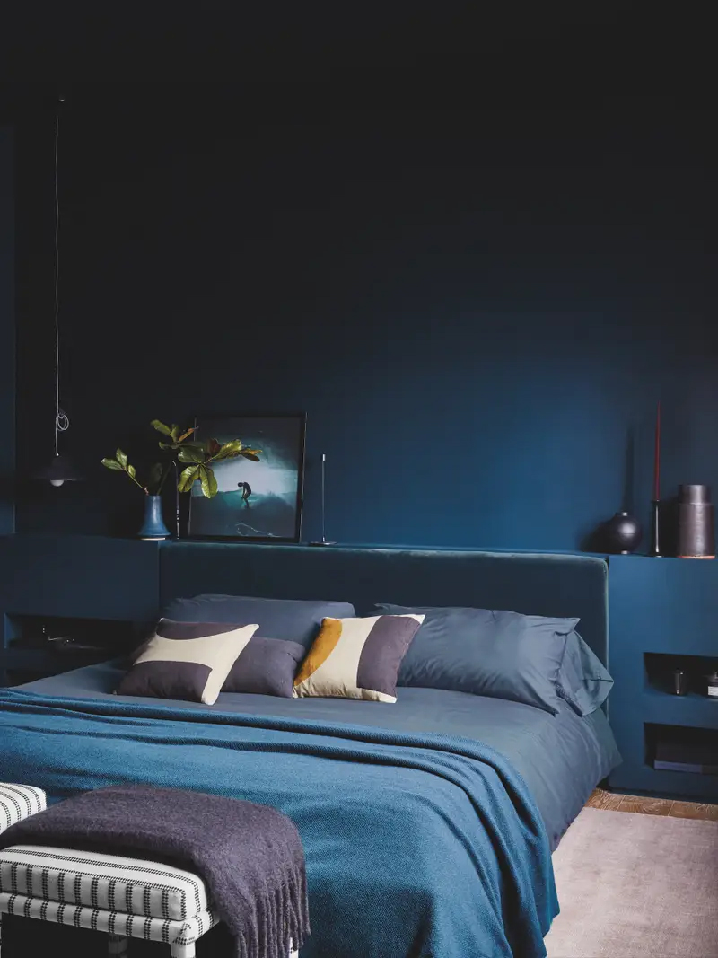 Accent Walls Have Met Their Match in These Monochrome Bedrooms