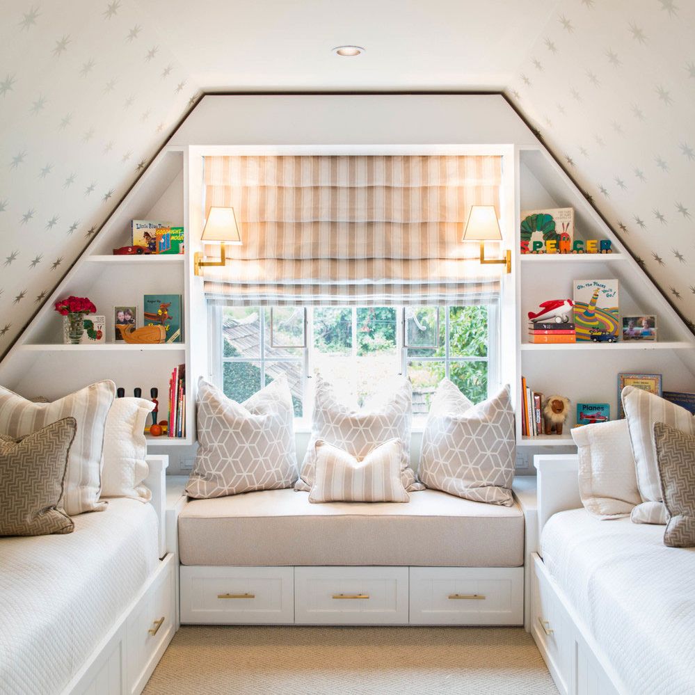 Can You Count How Many Beds This Small-Space Guest Bedroom Fits? | Architectural Digest