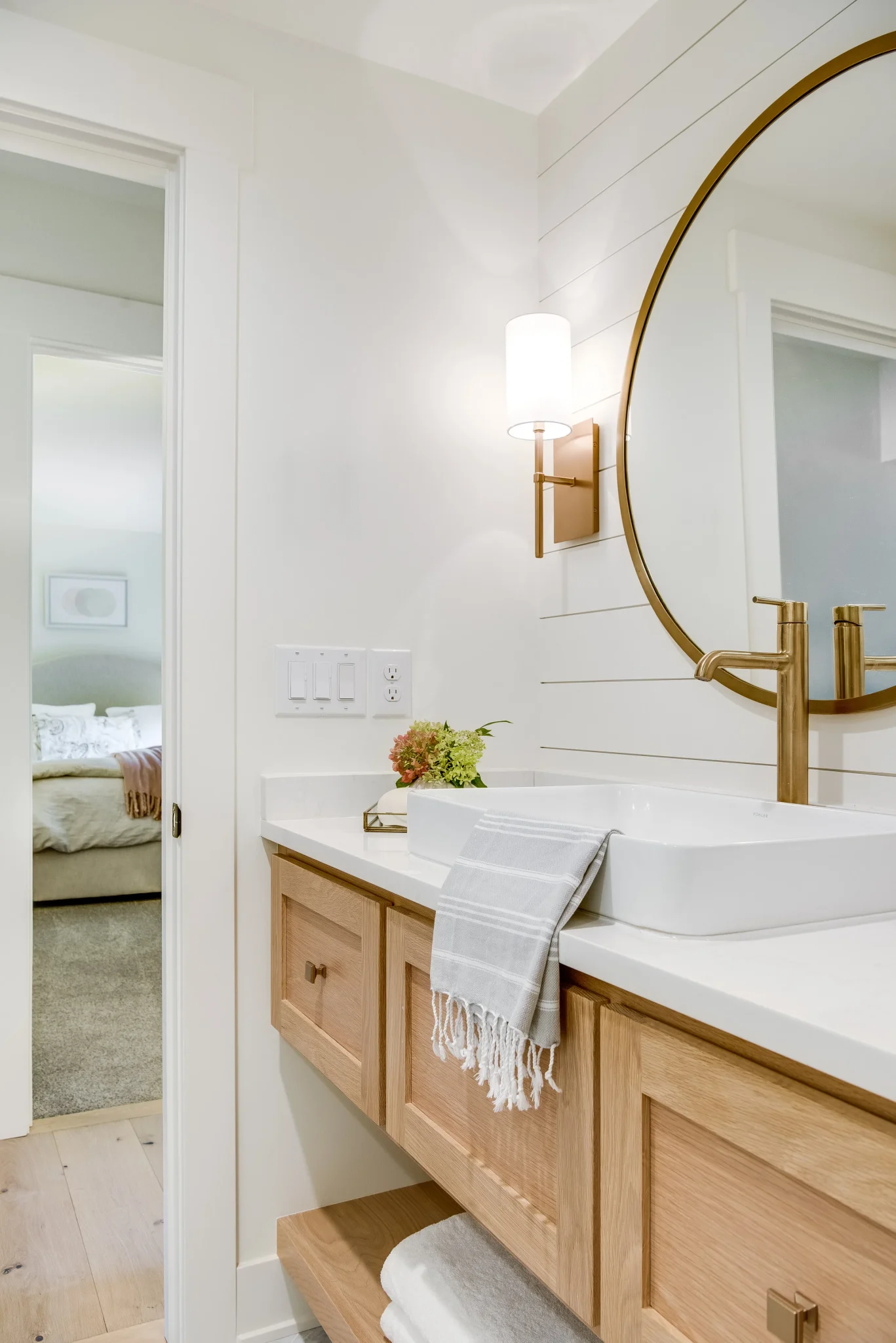Coastal Owners Bath — Breakwater Interiors