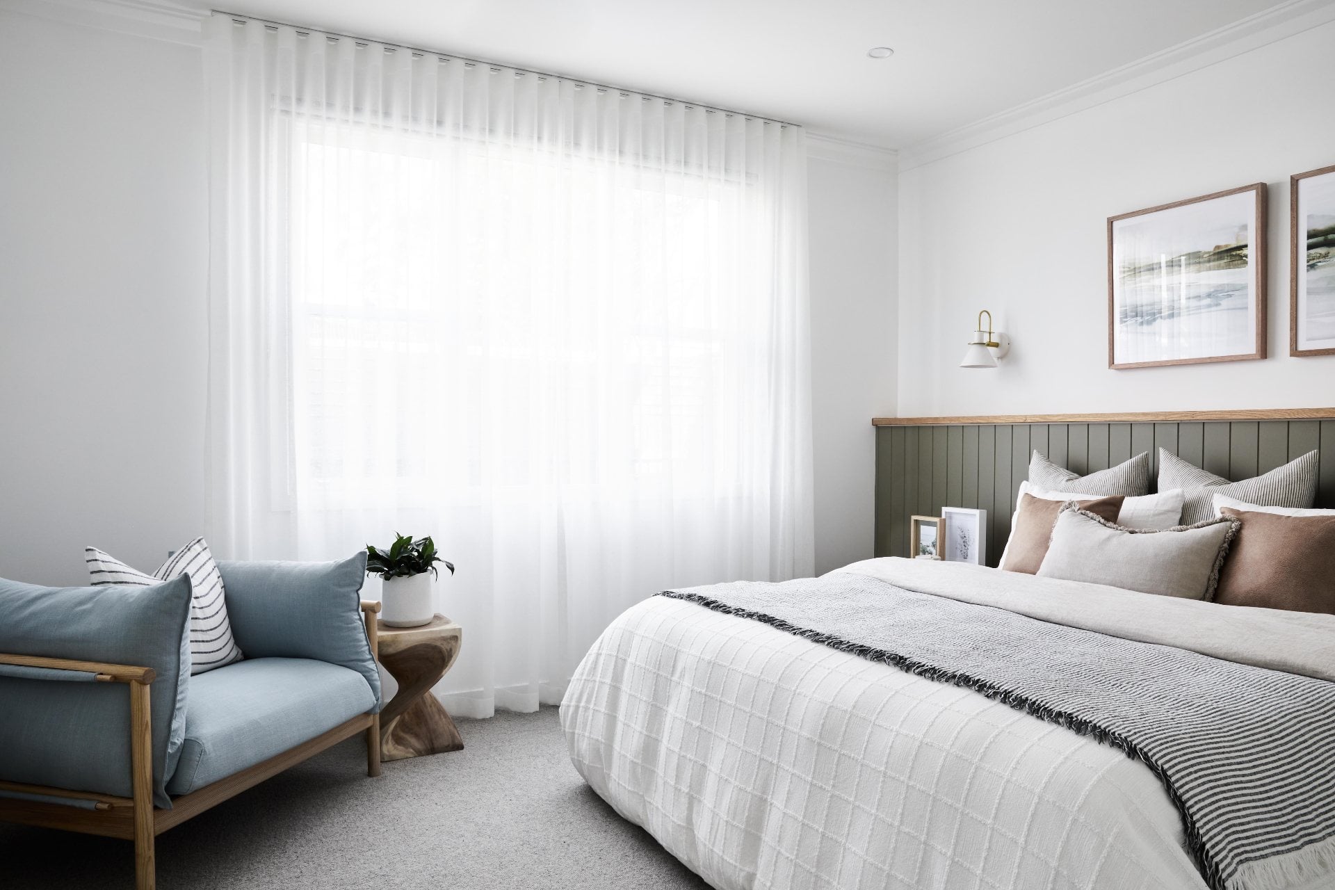 Decorating a Guest Bedroom: 16 Design Ideas to Include