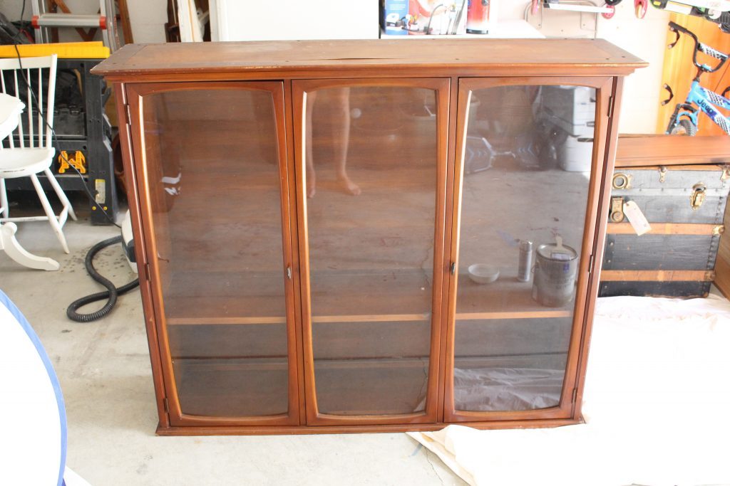 Dining Room Hutch Cabinet Gets Green Paint and a Makeover | My Life From Home