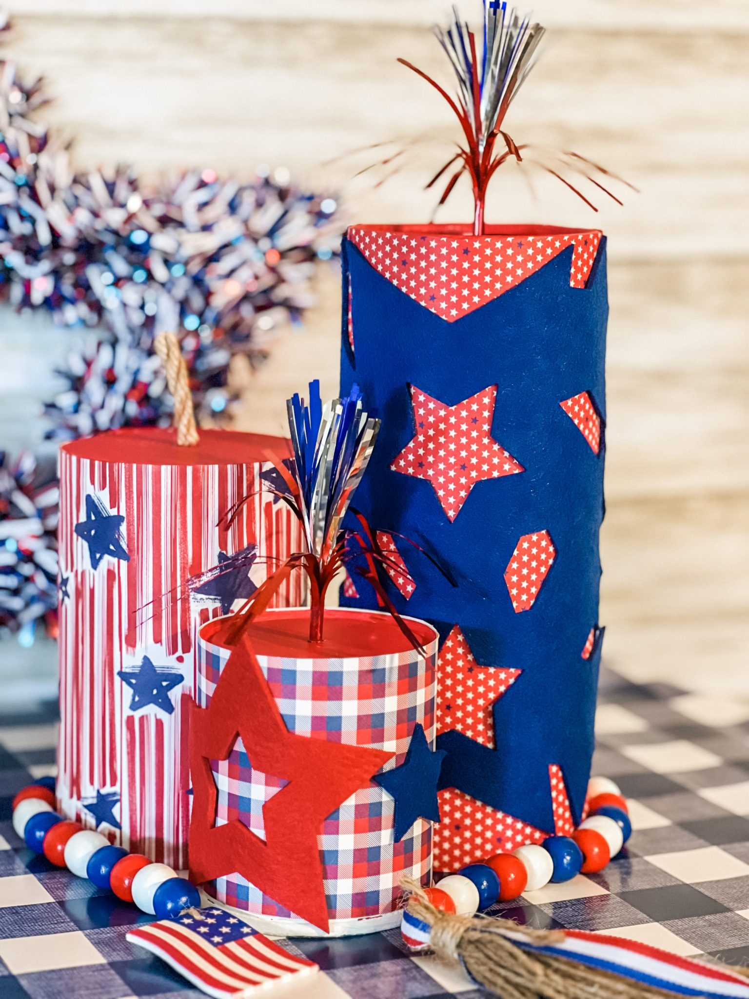 diy-firework-decor-firecrackers2 - Re-Fabbed