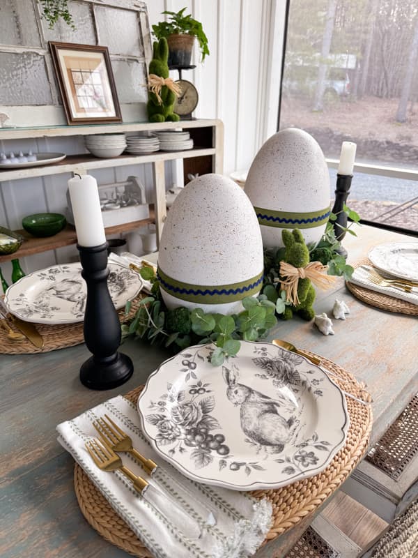 Easy Speckled Large Easter Eggs: Dollar Tree Craft - The Ponds Farmhouse