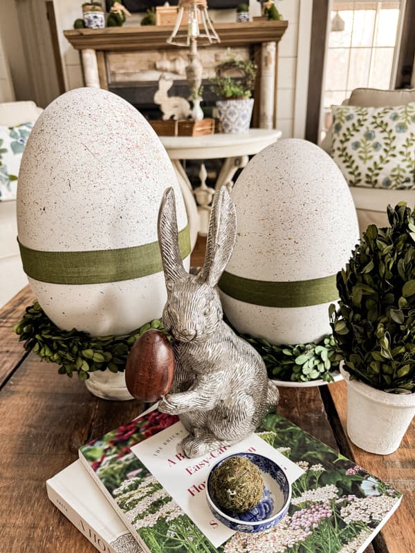 Easy Speckled Large Easter Eggs: Dollar Tree Craft - The Ponds Farmhouse