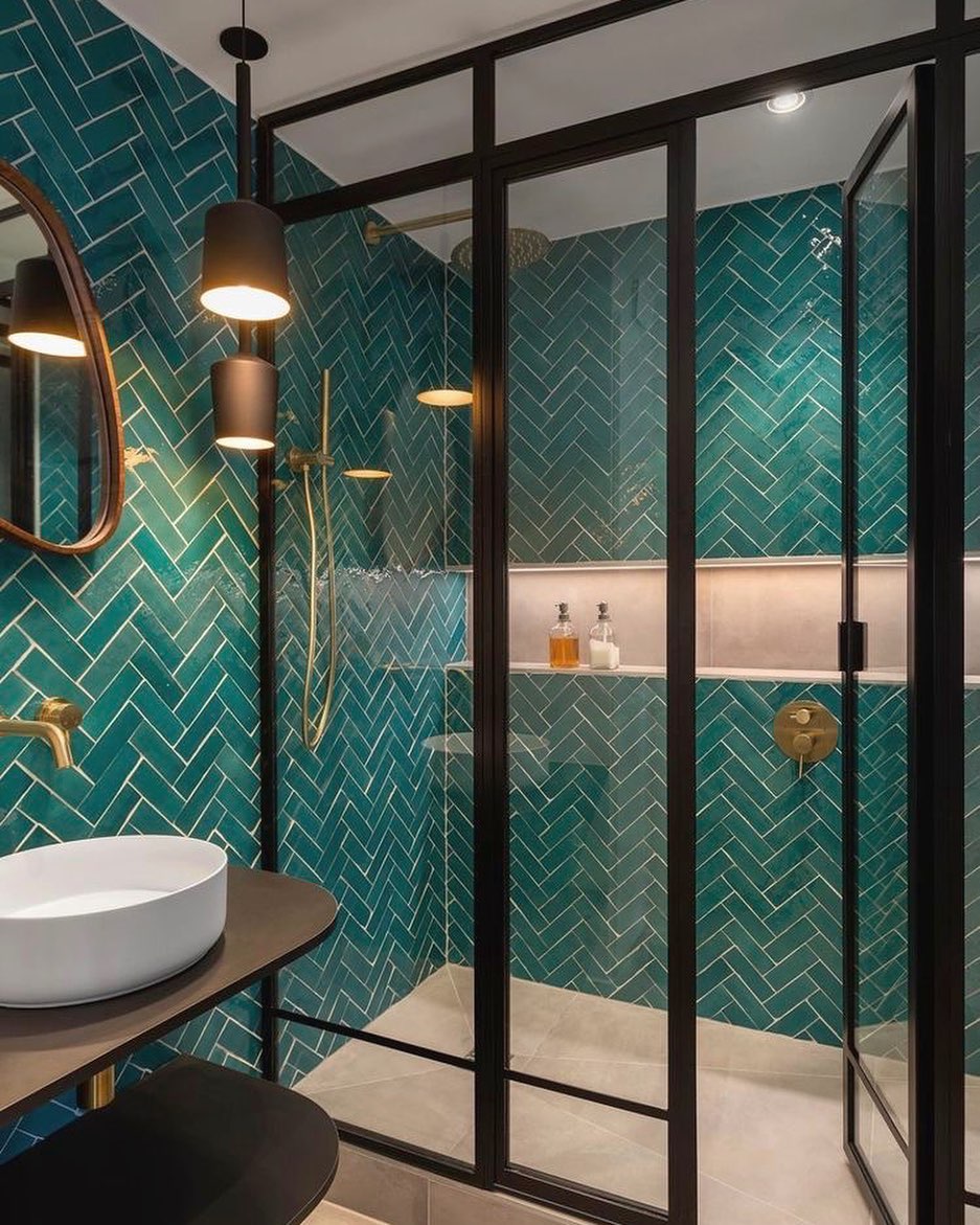 Green Bathroom Tiles: An Age-Old Method to Instill Beauty | L'Essenziale