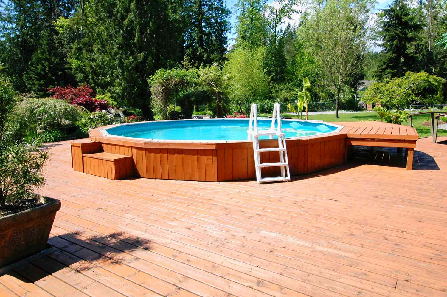 How to Choose an Above-Ground Pool