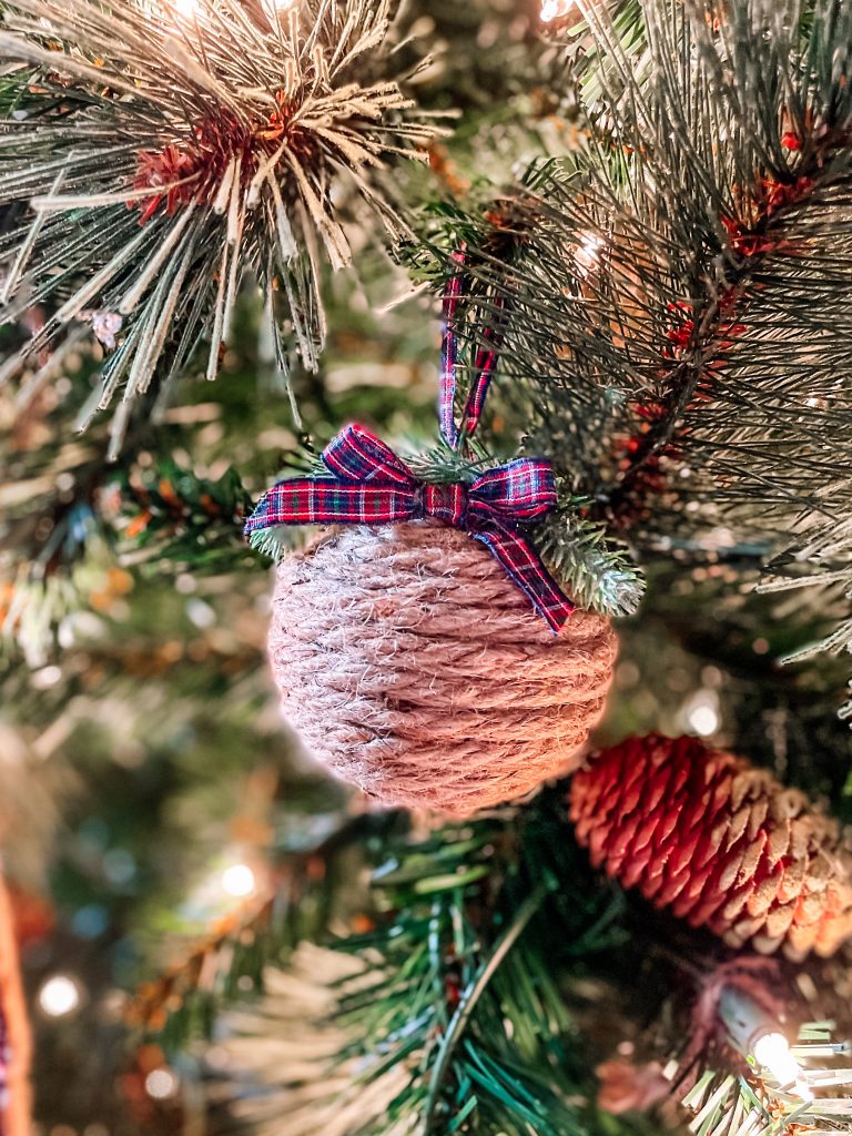 How To Make Easy DIY Dollar Tree Christmas Ornaments - The Festive Mommy