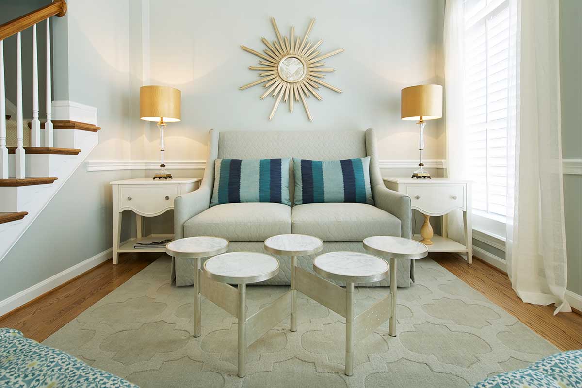 How to Use Mirrors to Amplify Your Home's Small Spaces, According to a Local Designer