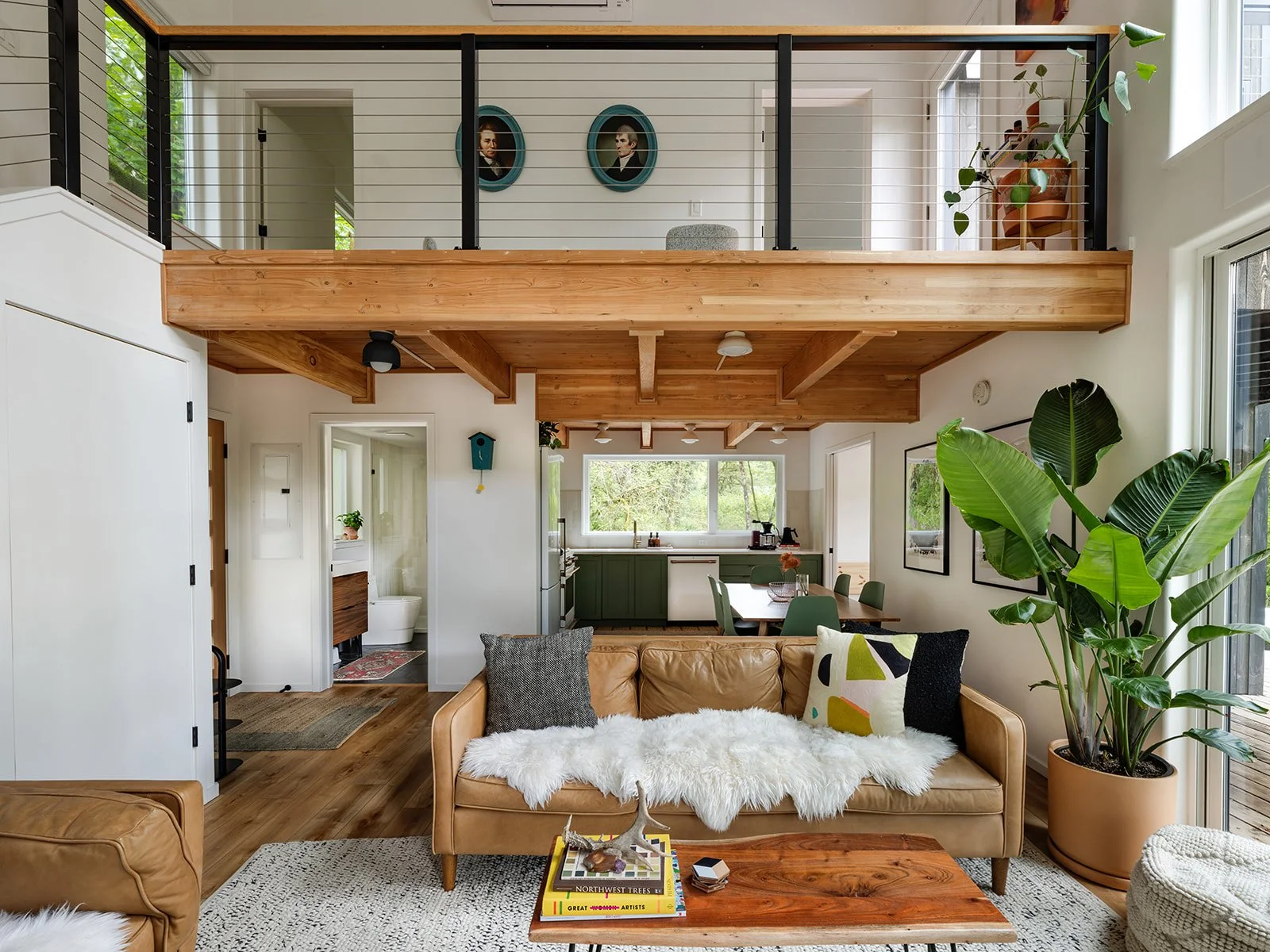 Midnight Hollow Cabin: A Luxury Modern Retreat in Mt. Hood's Old-Growth Forest — SOULBASE