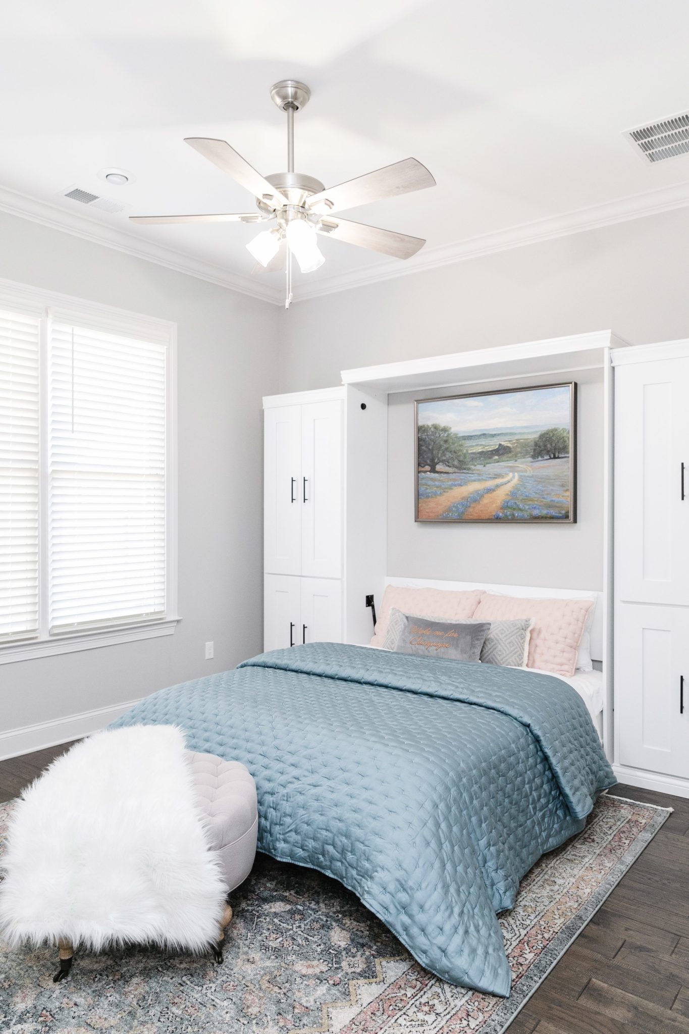 My Guest Bedroom: How to Decorate a Room with a Murphy Bed