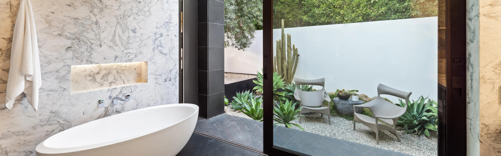Relaxing Retreats: 4 Homes with Spa-Style Bathrooms | Christie's International Real Estate