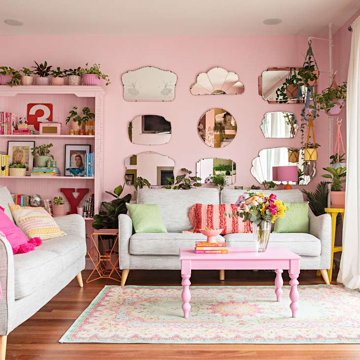 See the Captivating Mirror Gallery Wall in This Home | Apartment Therapy