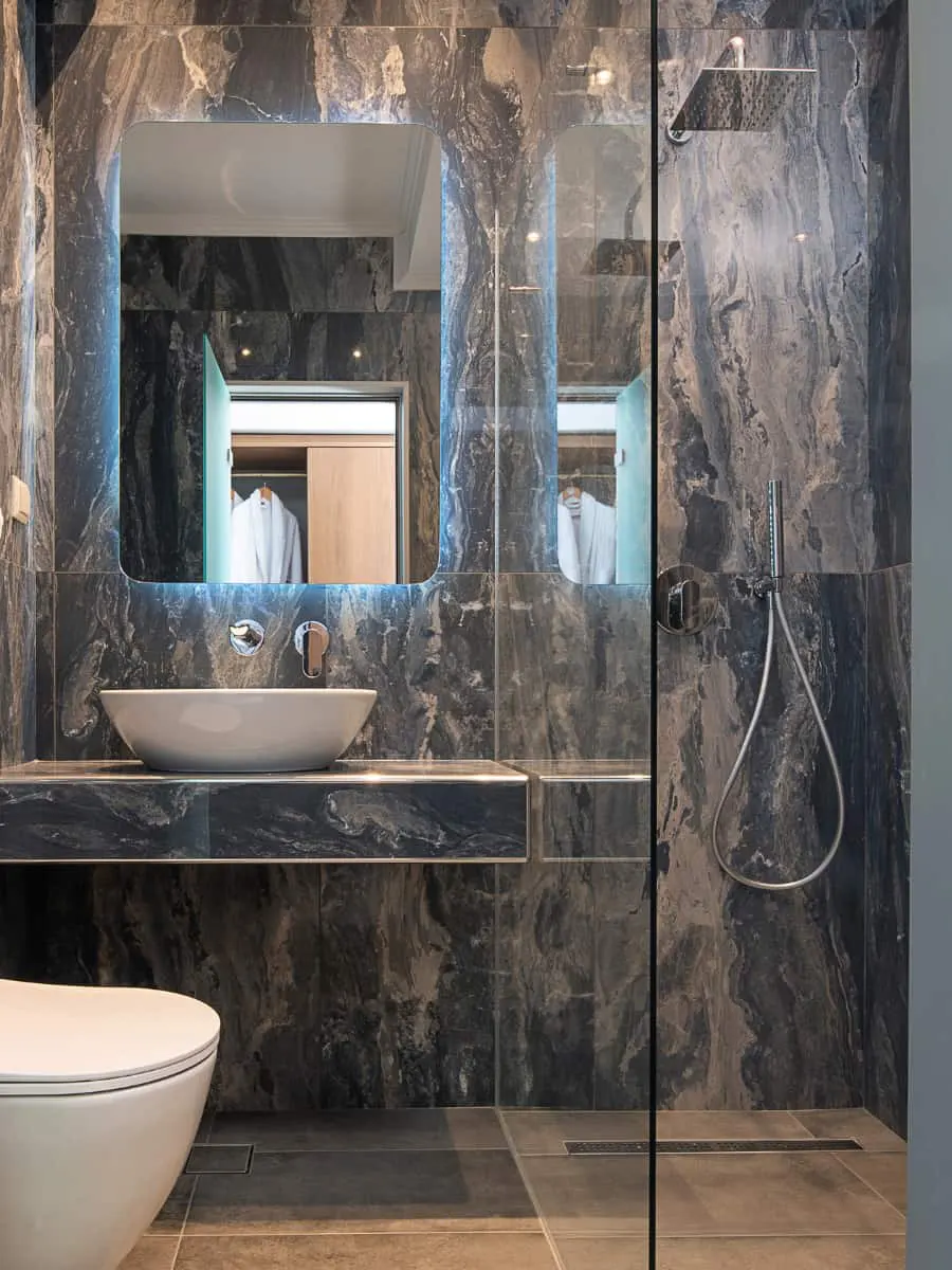 The Best Natural Stone Types for Luxury Bathrooms in Houston