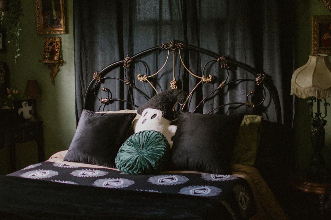 These 25 Gothic Bedroom Ideas Are Sure to Make a Statement