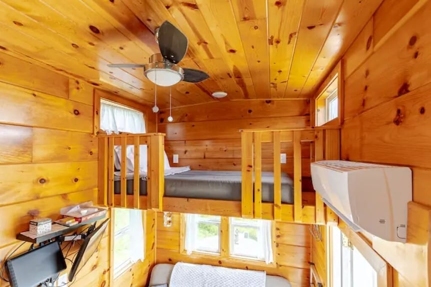 Tiny House on Top of a Hill: SPECTACULAR VIEWS! Reviews, Deals & Photos 2026 - Expedia
