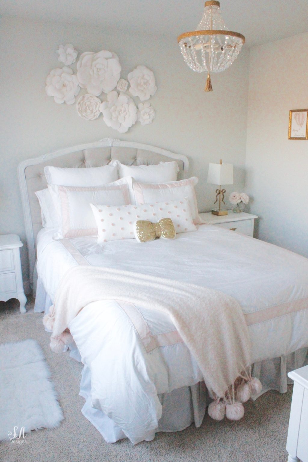 Tween Girl's Bedroom in Blush Gold & Grey - 10 - Summer Adams